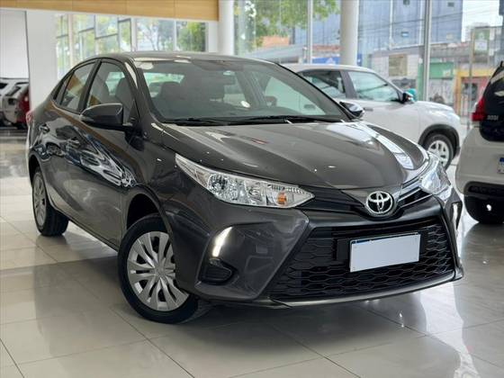 TOYOTA YARIS 1.5 16V FLEX SEDAN XL MULTIDRIVE